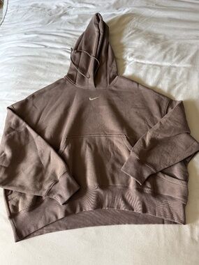 Brown Nike Sweatshirt